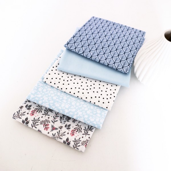 Stoffpaket, Fat Quarter, Baumwolle, Popeline, Streublumen, Hellblau, Weiß