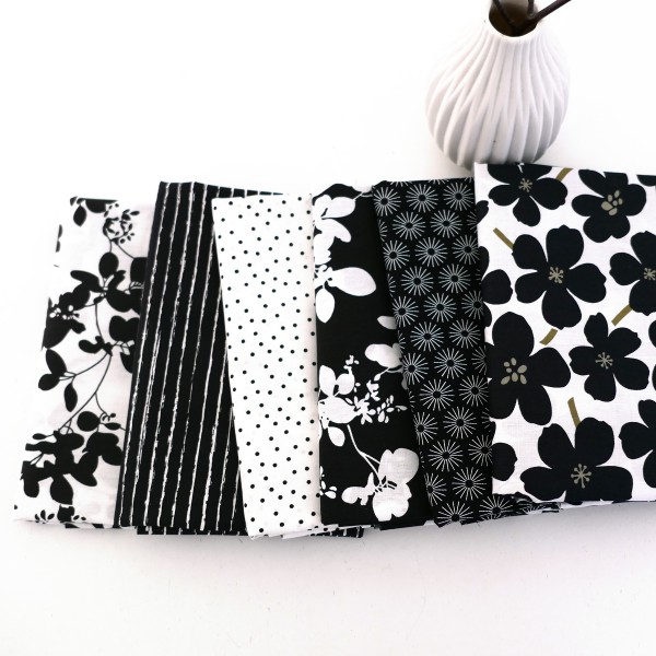 6 x Fat Quarter, Black&White Stoffpaket, Blüten, Kleckse, Linien, Baumwolle
