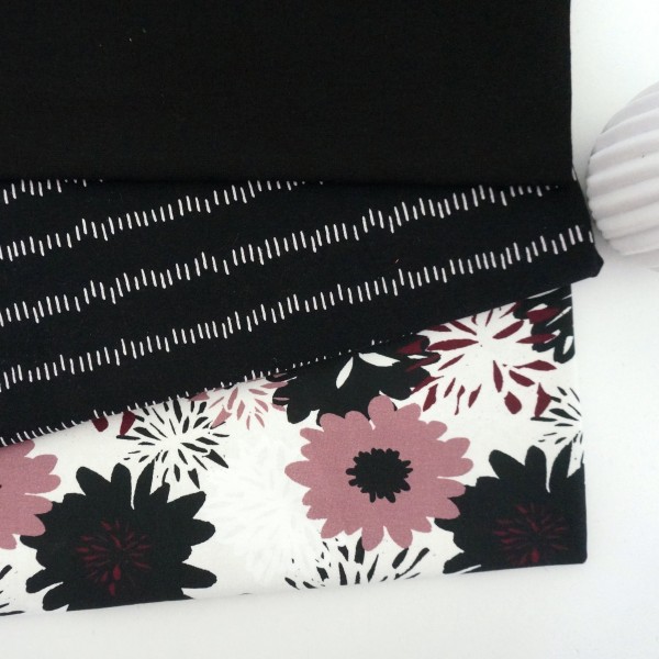 Stoffpaket Jersey, große Blüten, Altrosa, Striche Schwarz, Bündchen