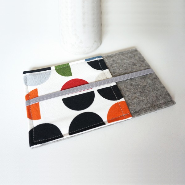 Handy-Hülle Wollfilz 'Kugeln Bunt', Grau