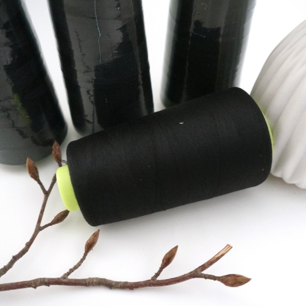 Overlock-Garn, 4 Konen, Black, Schwarz, Paket, 4 x 3000 Yards