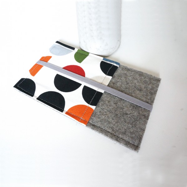 Handy-Hülle Wollfilz 'Kugeln Bunt', Grau