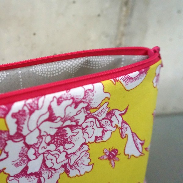 Kulturtasche und kleine Schminktasche im Set, Kirschblüte, Gelb