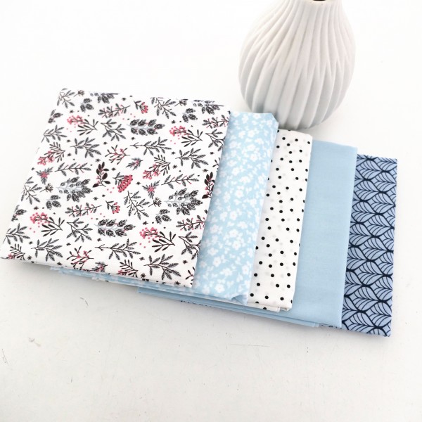 Stoffpaket, Fat Quarter, Baumwolle, Popeline, Streublumen, Hellblau, Weiß