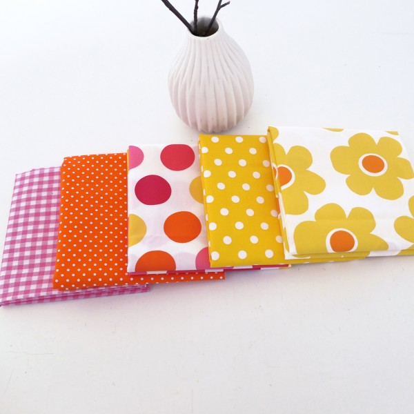 Stoffpaket Baumwolle, 5 x Fat Quarter, Blumen, Punkte, Karos, Patchwork