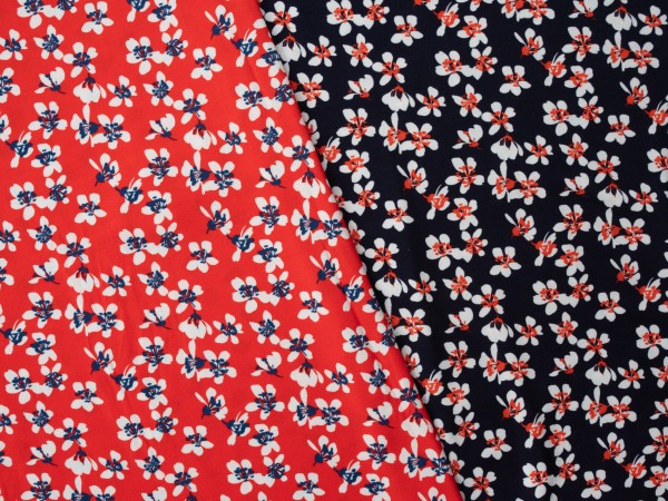Viskosejersey, Mika, Blüten auf Rot, swafing, Meterware