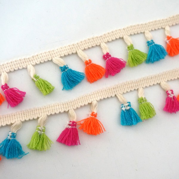 Quastenborte Bunt, Meterware, 4-farbig