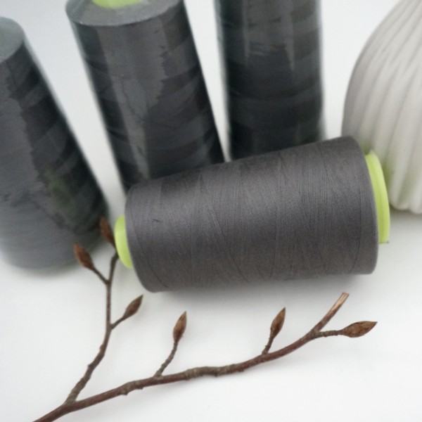 Overlock-Garn, 4 Konen, Grau, Paket, 4 x 3000 Yards