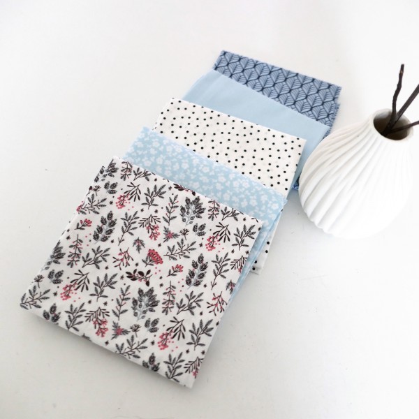 Stoffpaket, Fat Quarter, Baumwolle, Popeline, Streublumen, Hellblau, Weiß